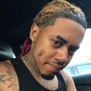 Meet your Posher, Darien